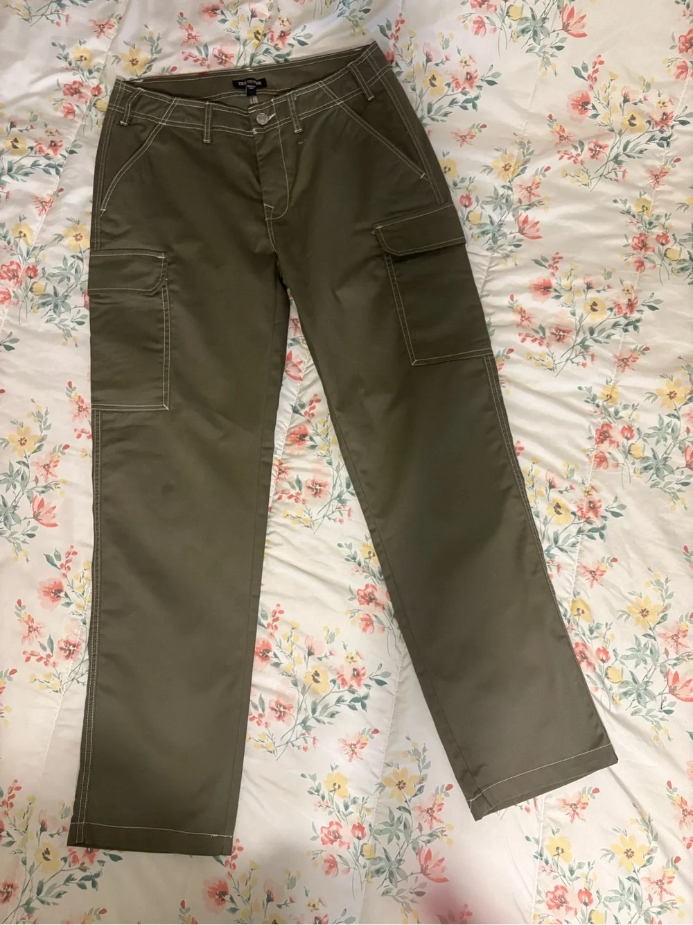 Men's Olive Cargo Pants - Straight Fit